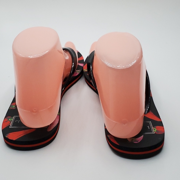 Kate Spade Chili Pepper Flip Flops size 5 / 6 - Picture 5 of 14